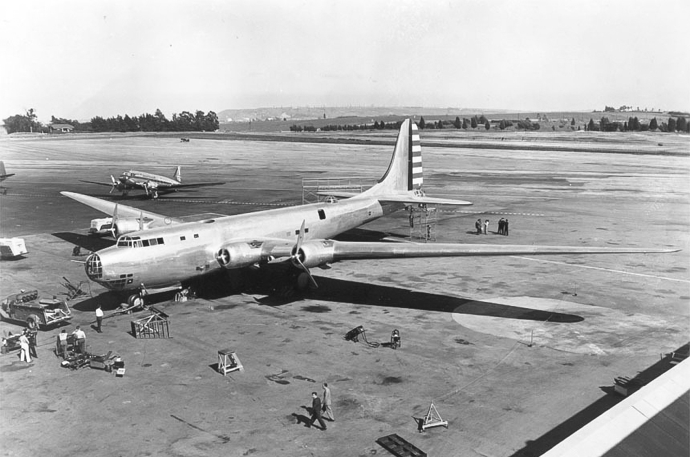 Douglas XB-19