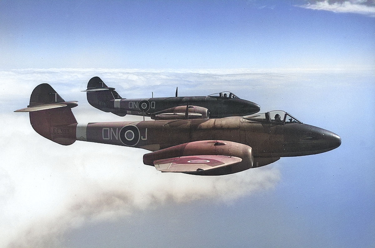  Gloster Meteor &ndash; 793 km/u