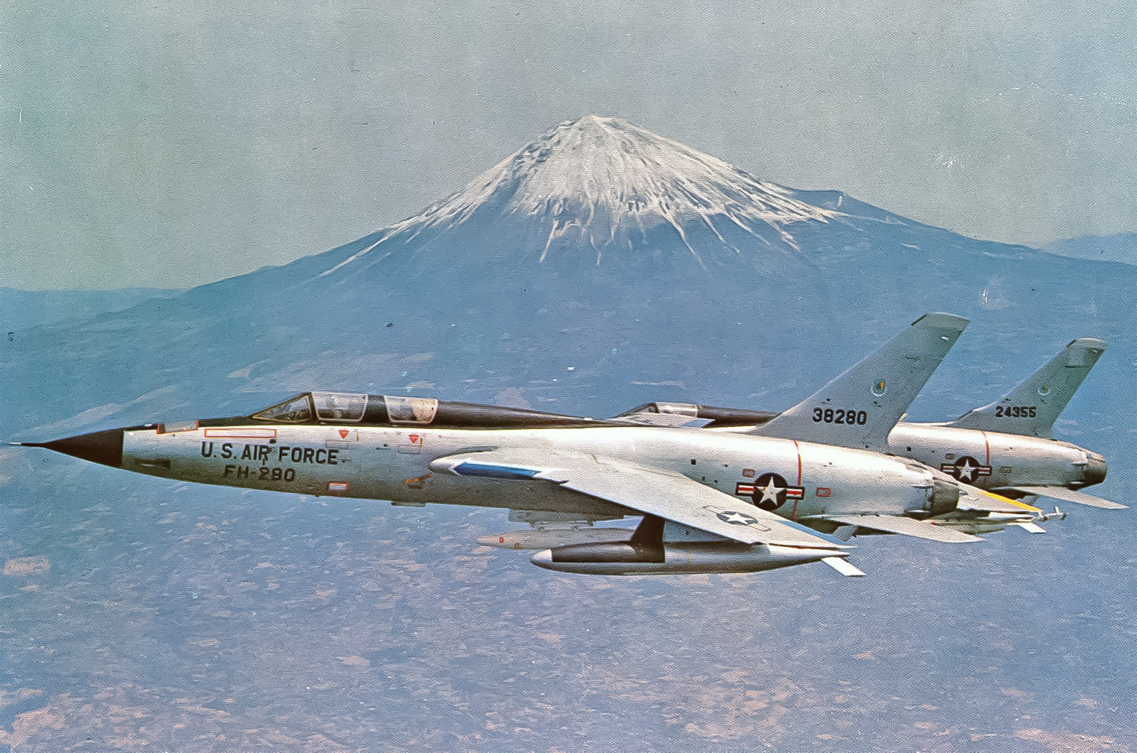  Republic F-105 Thunderchief 