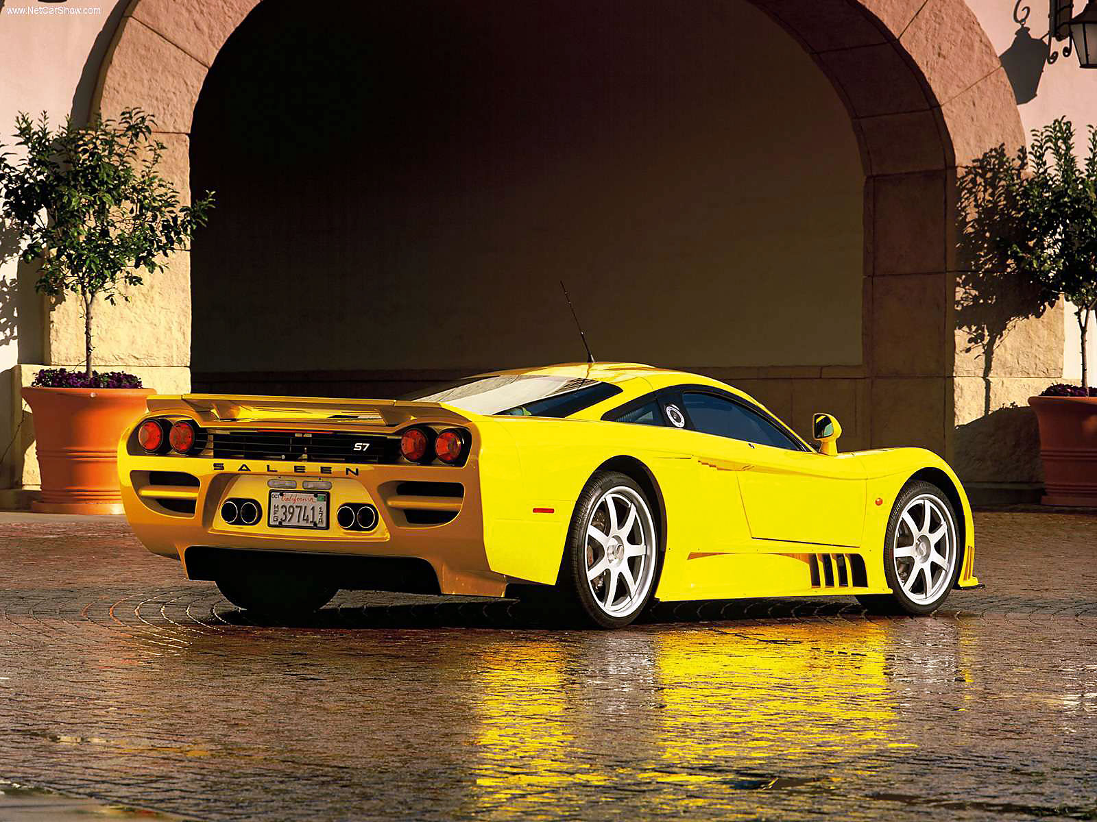 Saleen S7 