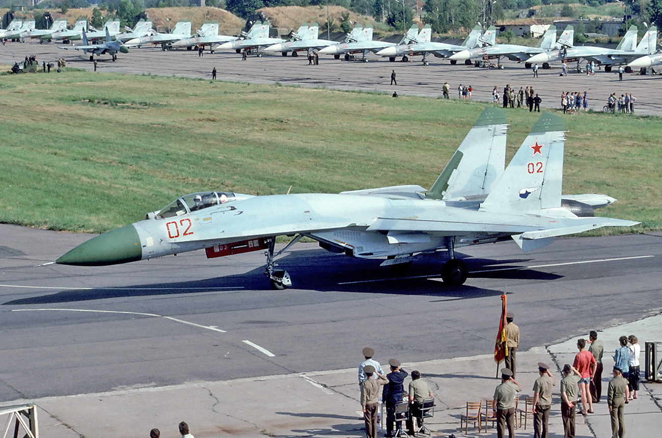 Sukhoi Su-27