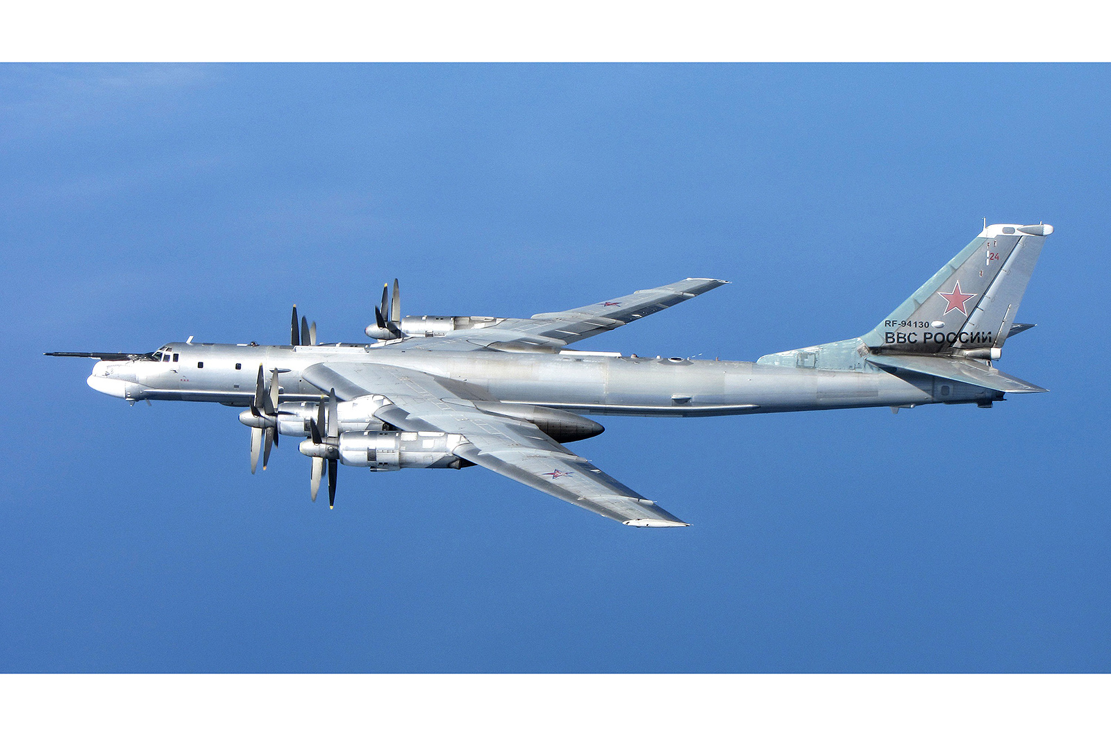  Tupolev Tu-95 Bear (1952)