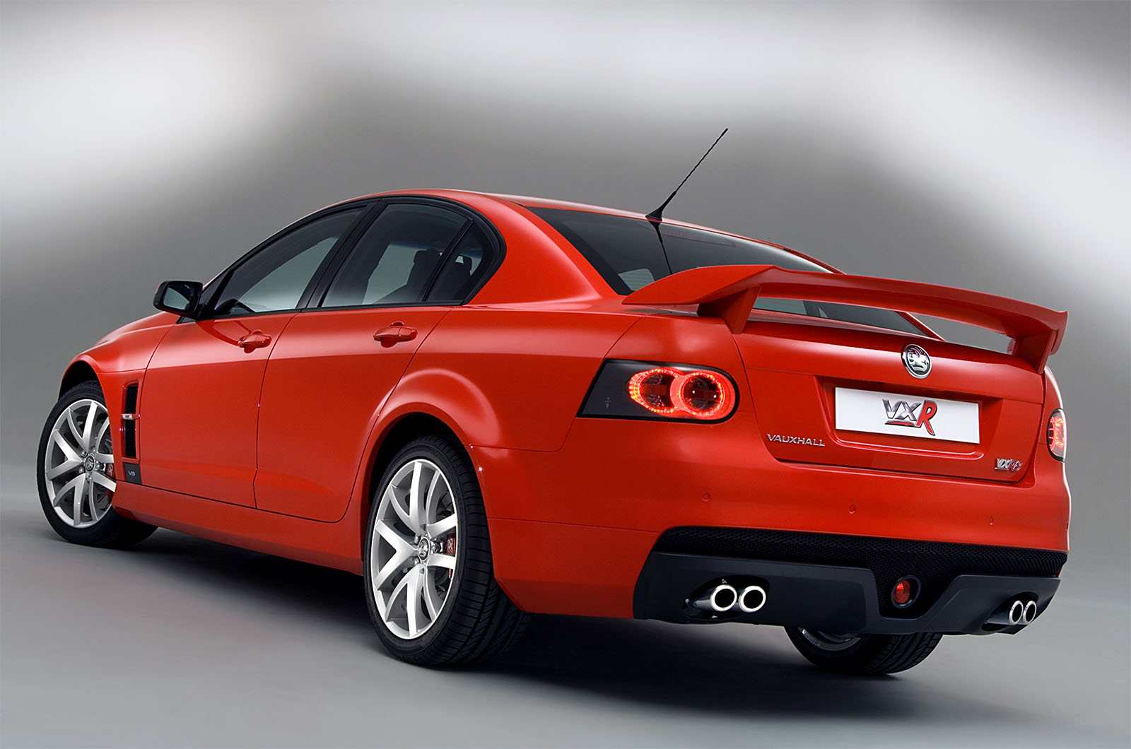 VAUXHALL VXR8 