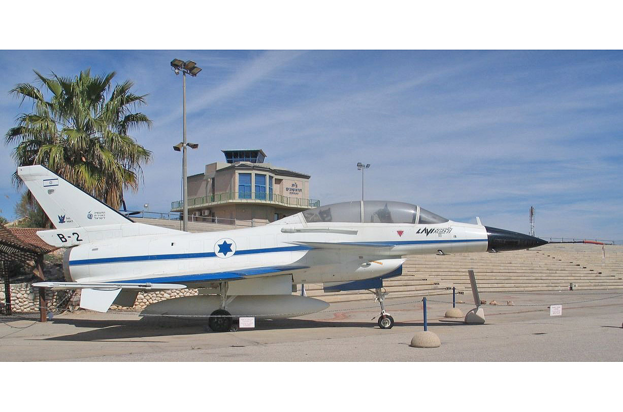  IAI Lavi 
