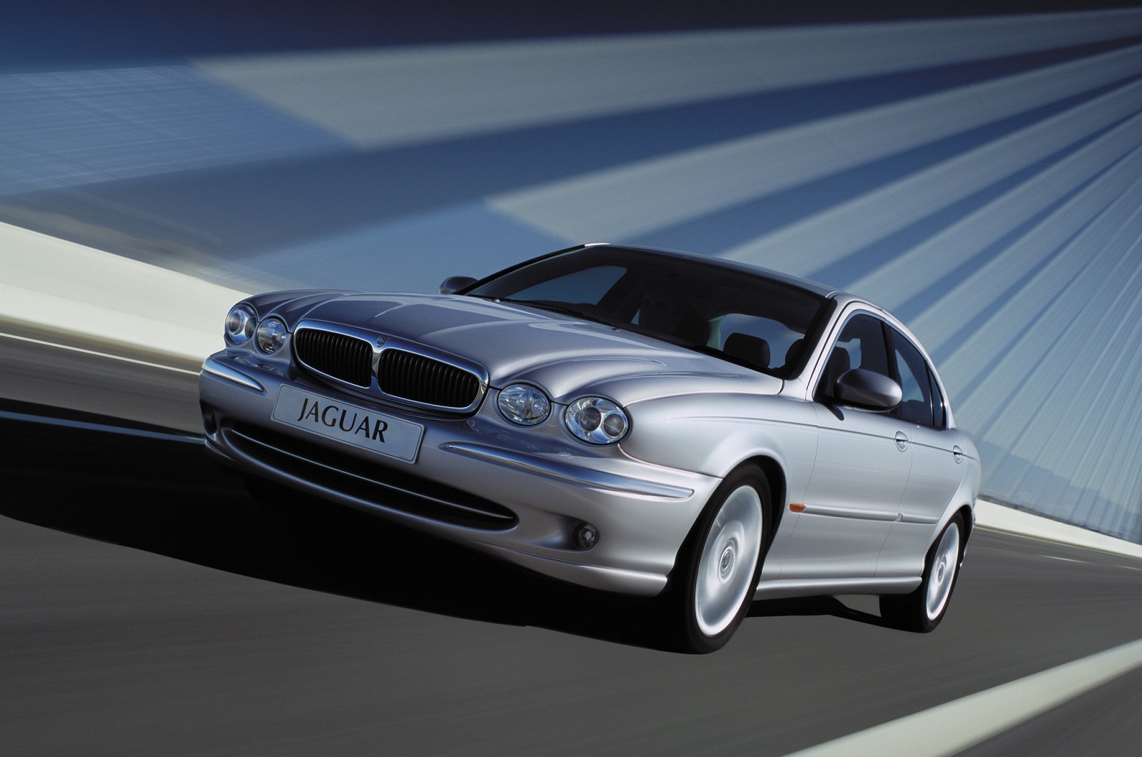  X-Type (2001)