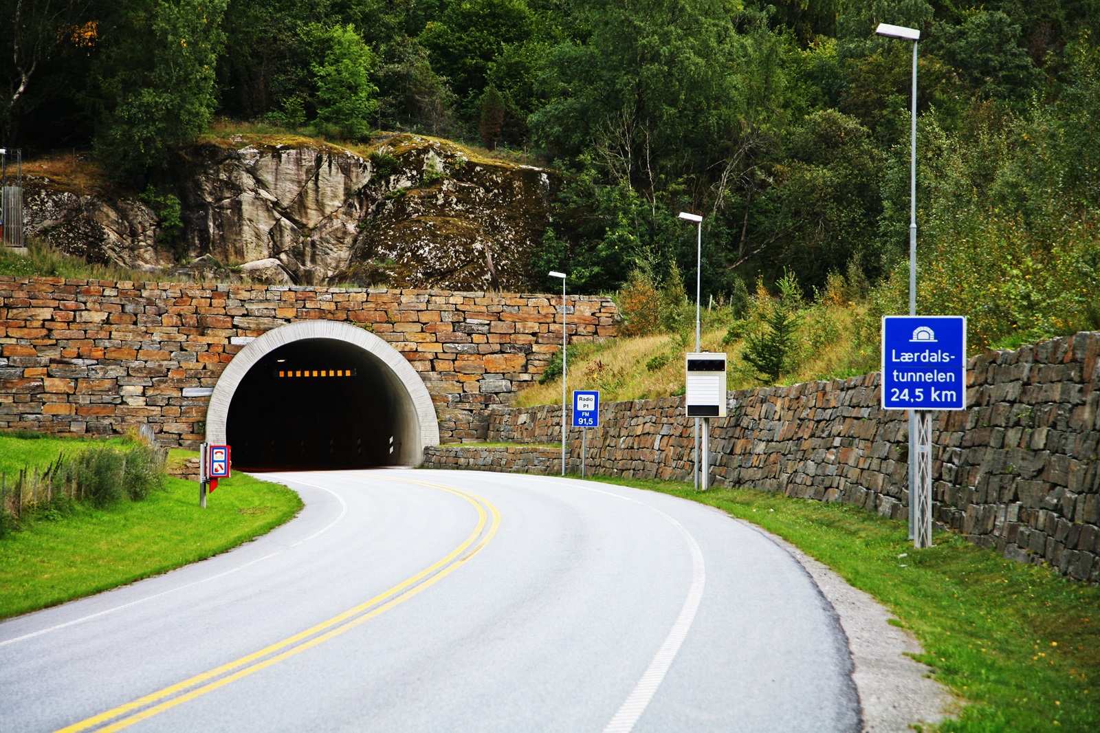  L&aelig;rdaltunnel, Noorwegen - 24,51 km
