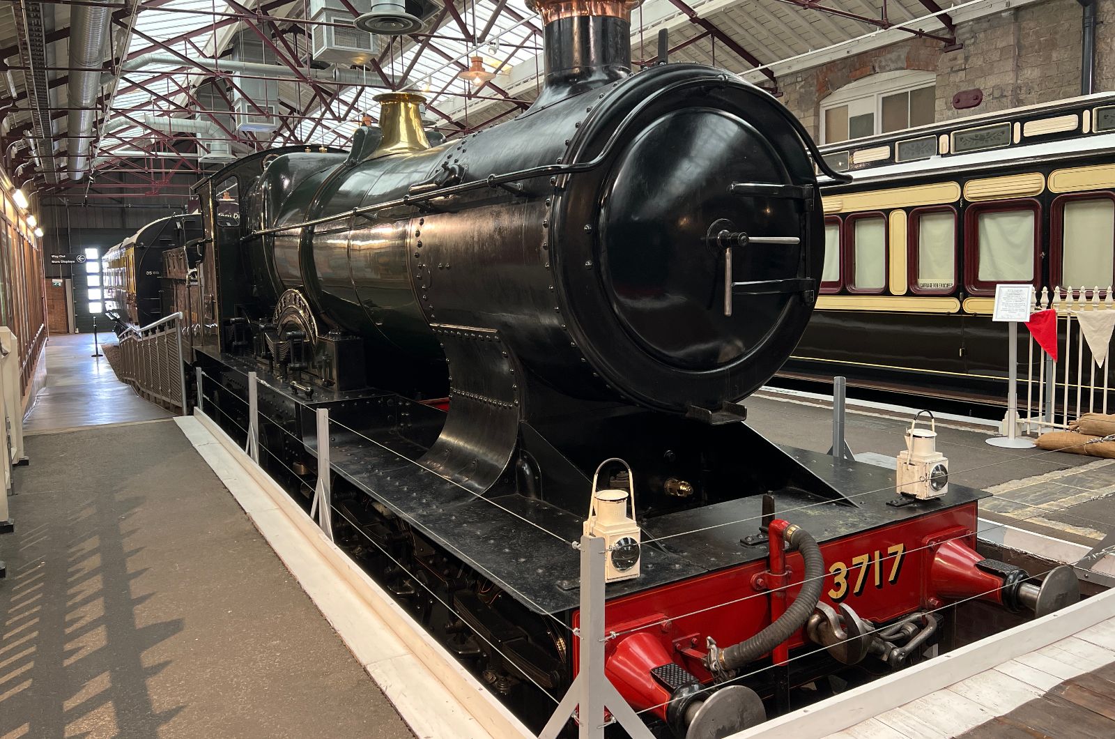  &lsquo;3700&rsquo; No.3440 City of Truro &ndash; 100mph 