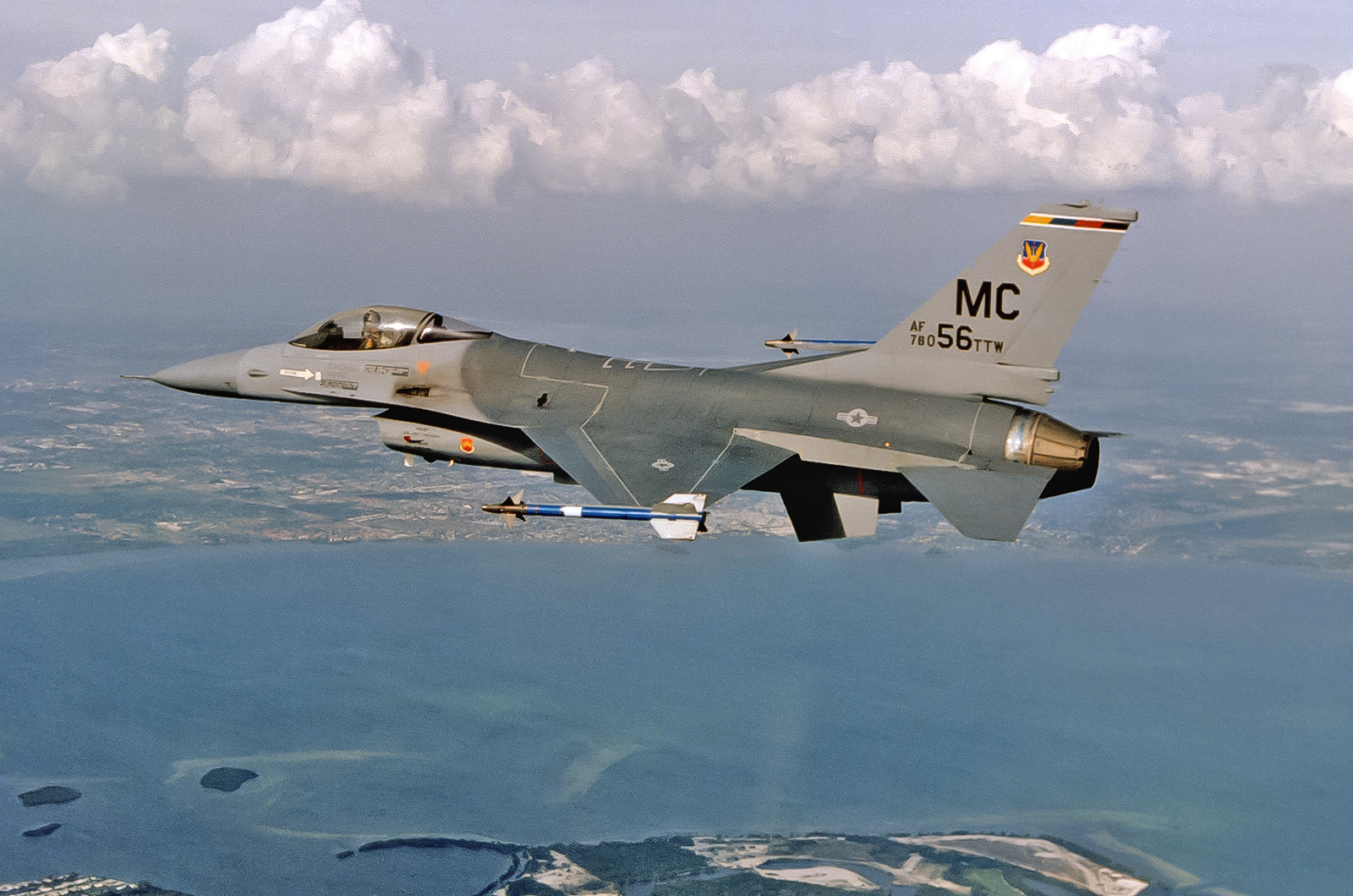 Lockheed Martin F-16 Fighting Falcon