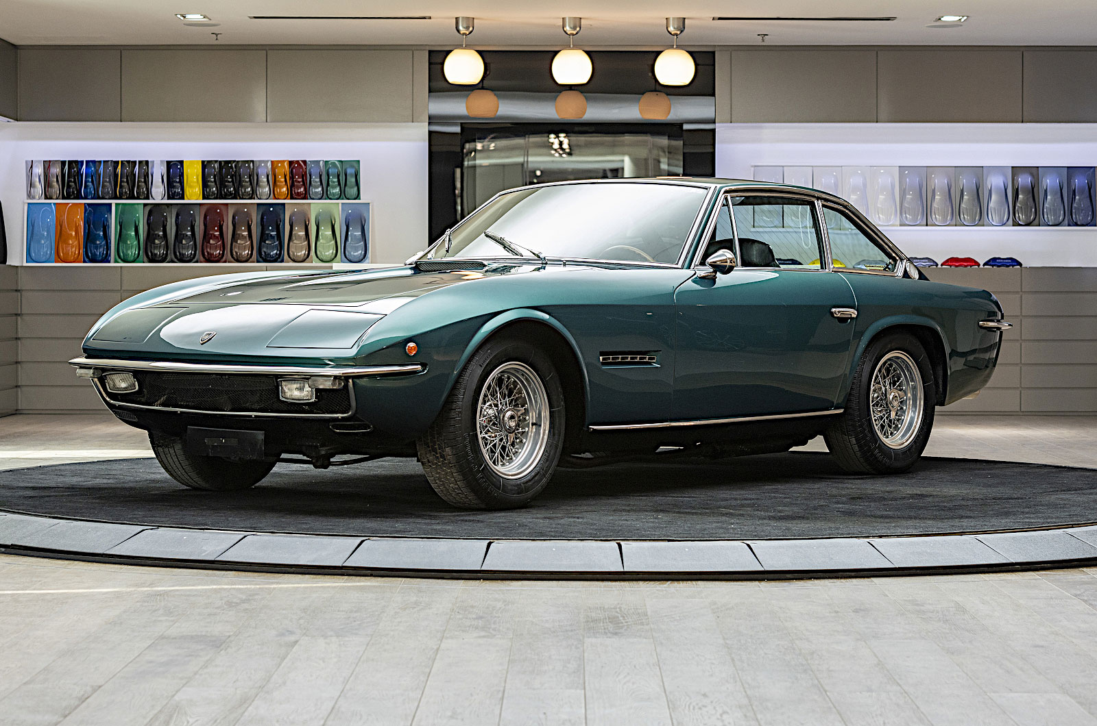 Lamborghini Islero S