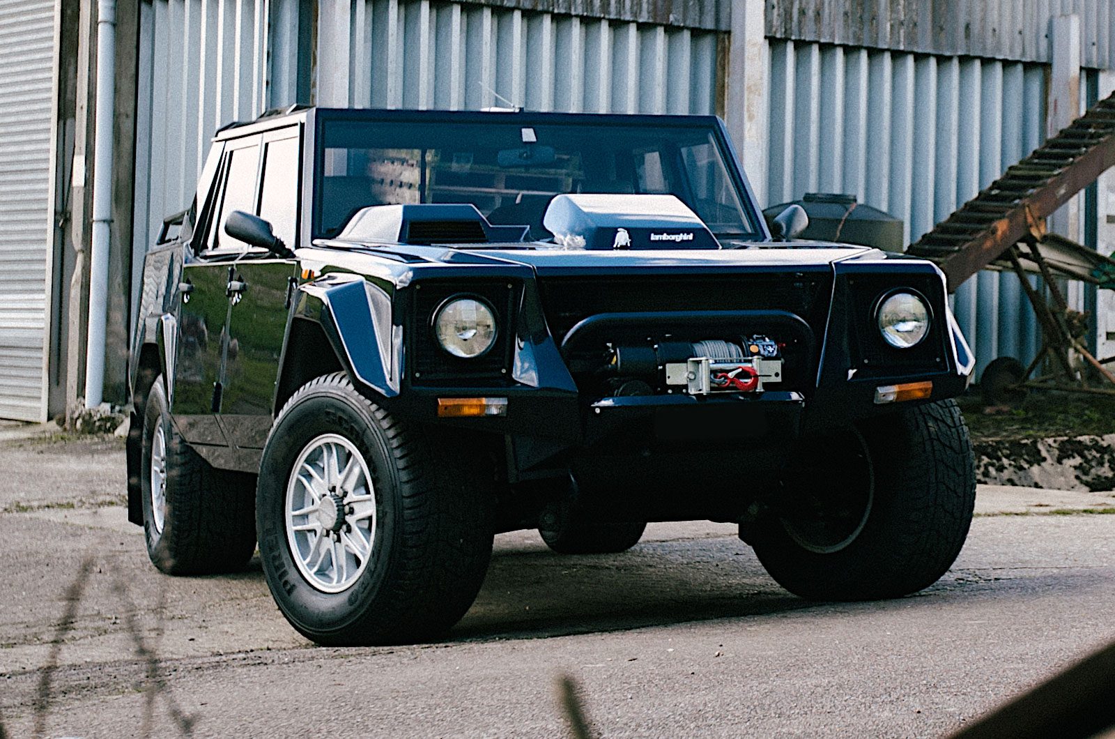 Lamborghini LM002