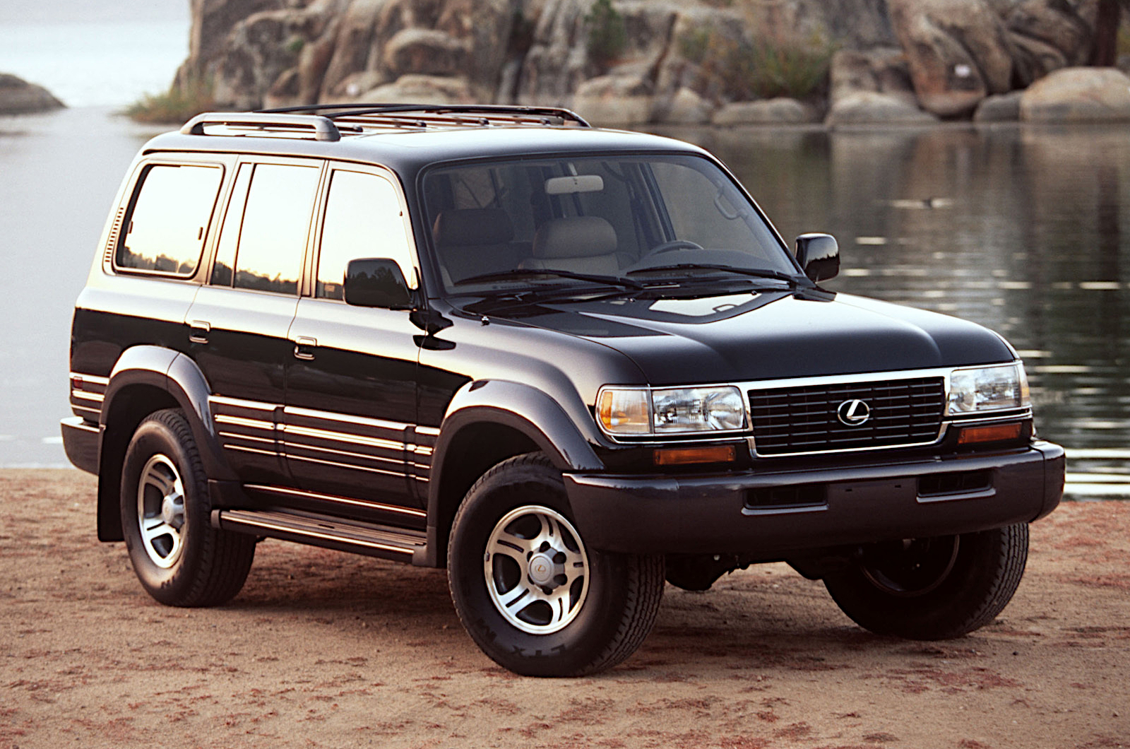  LX