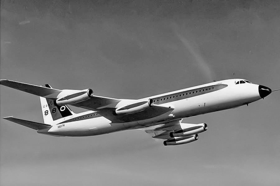  Convair 880