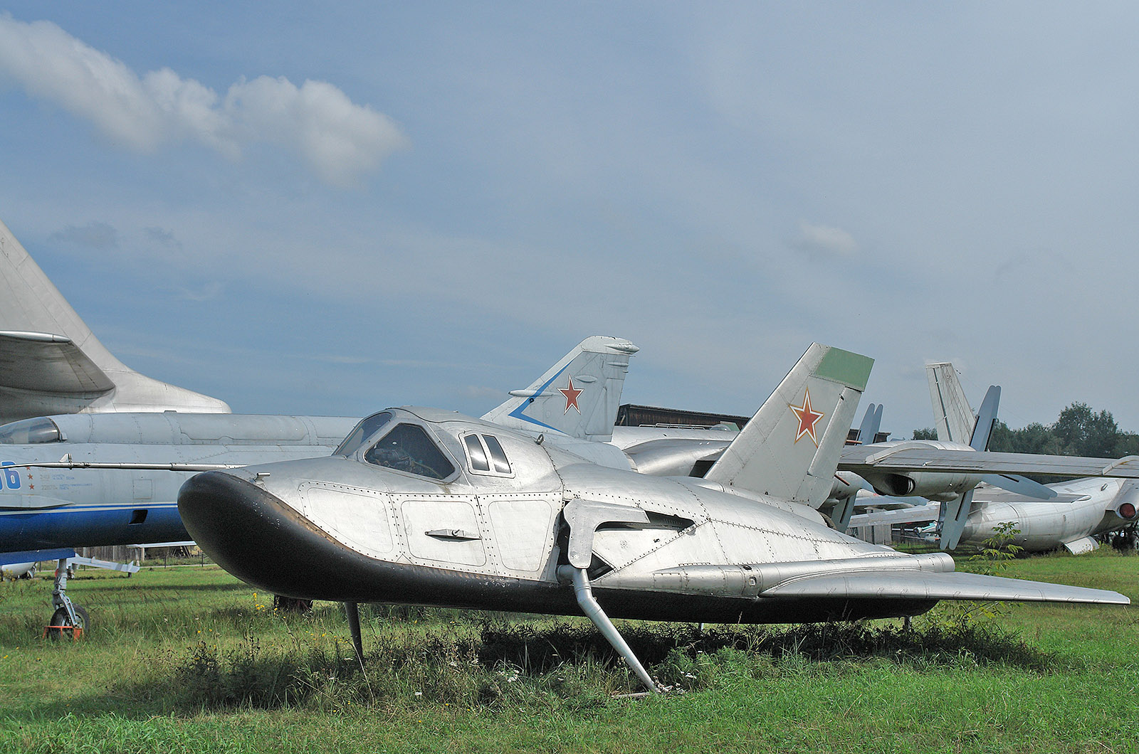 MiG-105
