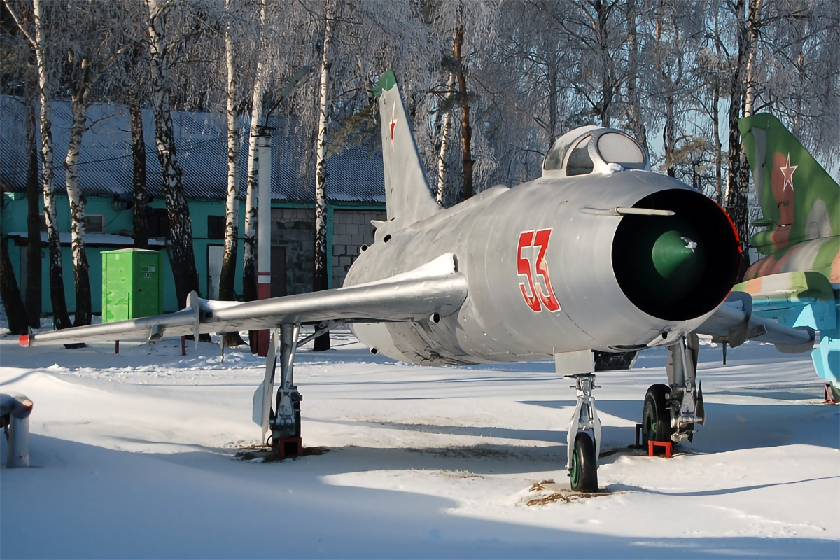  Sukhoi Su-7