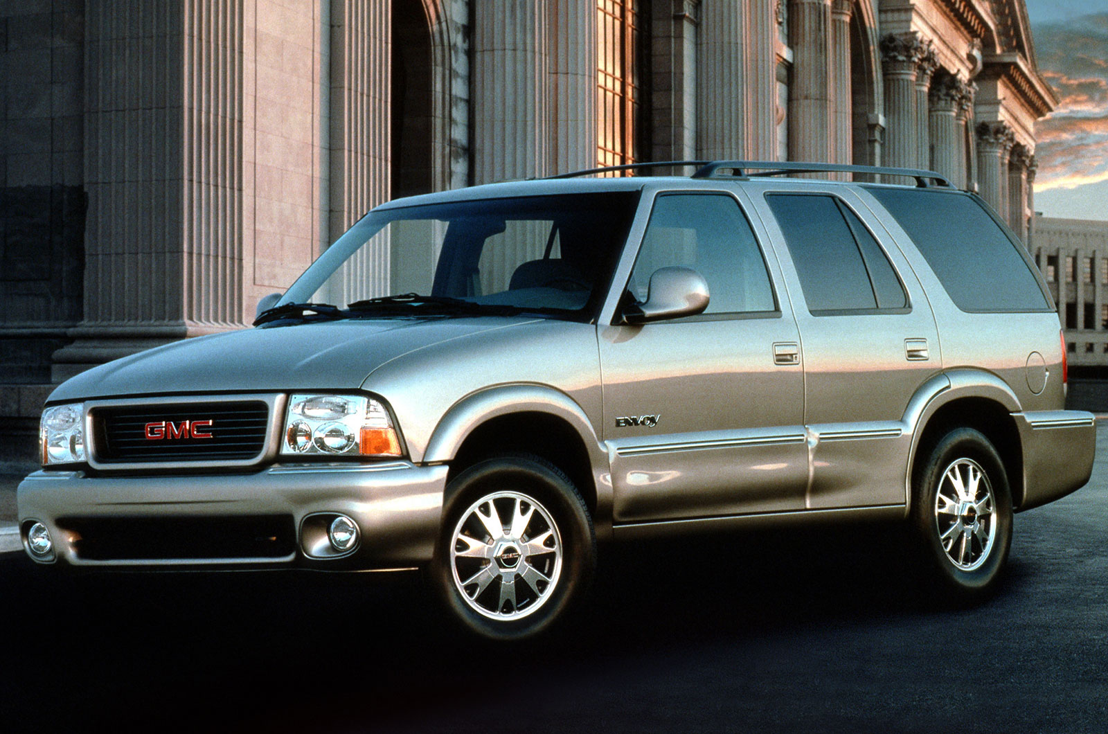 GMC Envoy (1998) &ndash; 6 MODELS