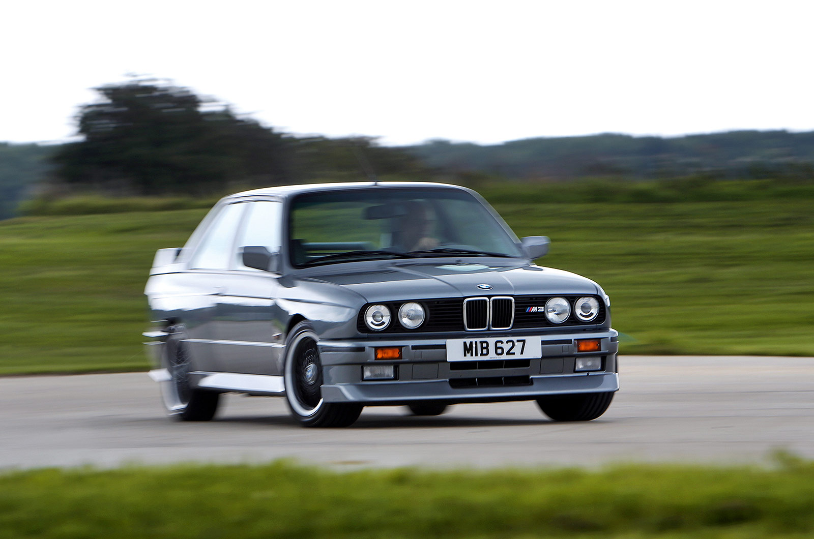  BMW M3 (E30)