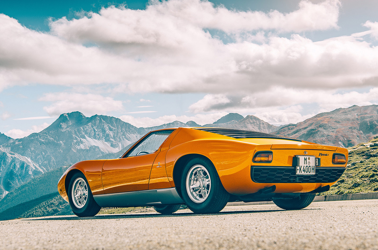  Lamborghini Miura