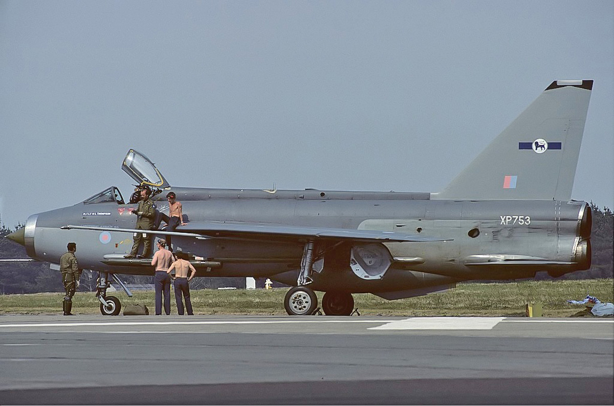  English Electric Lightning  