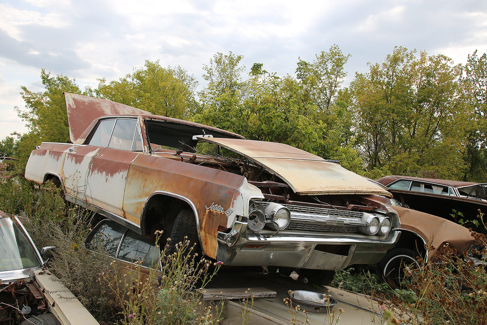 OLDSMOBILE JETSTAR 88 - 1964