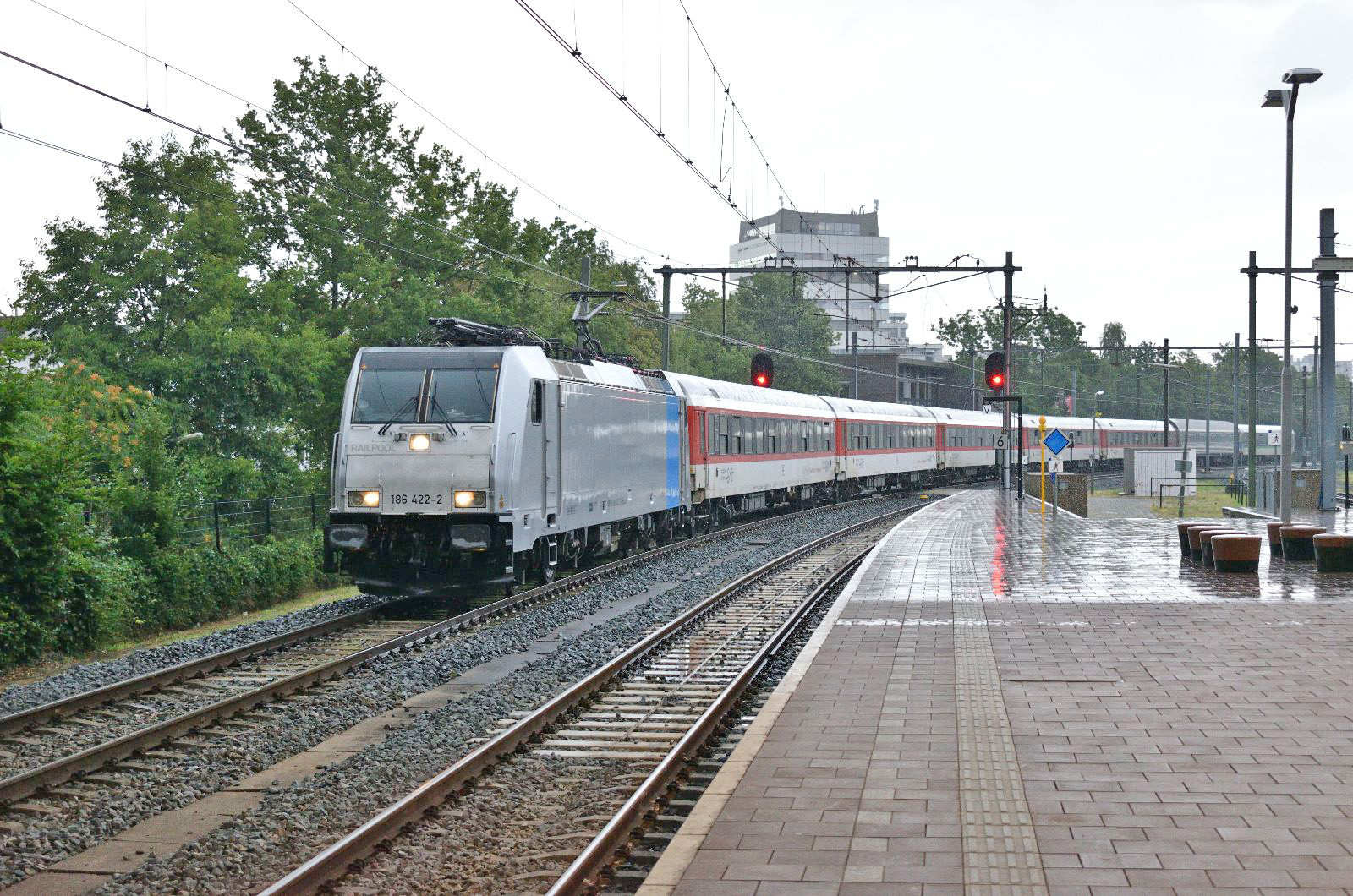 8. Brussel - Berlijn / Praag