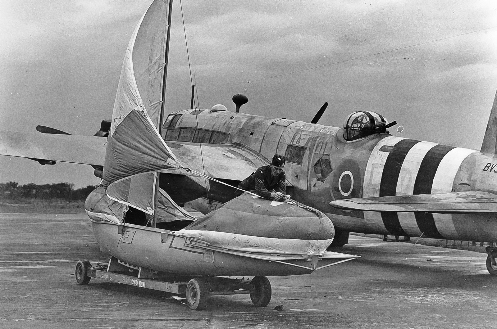  Vickers Warwick