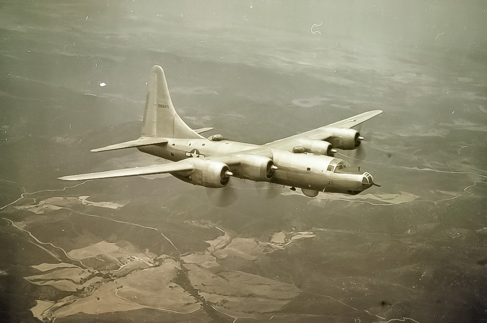 Consolidated B-32 Dominator - 575 km/h