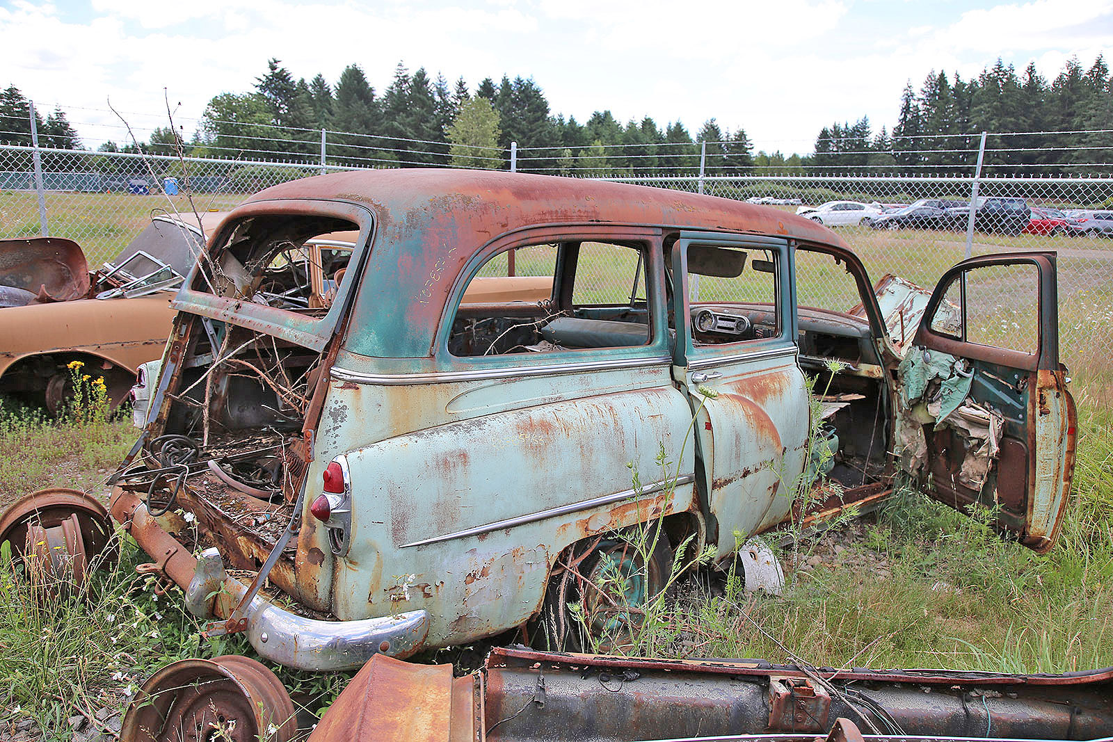 CHEVROLET STATION WAGON - 1953