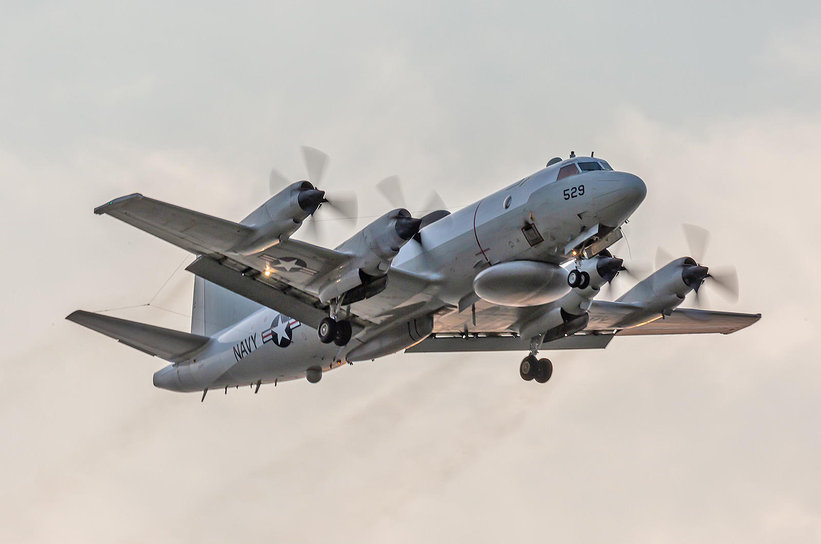  Lockheed EP-3