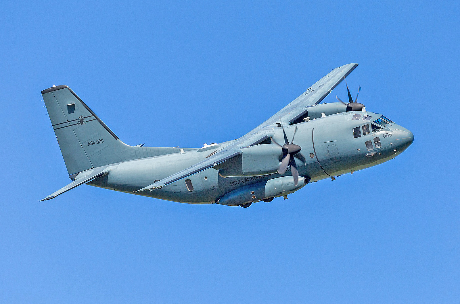  Leonardo C-27J Spartan 