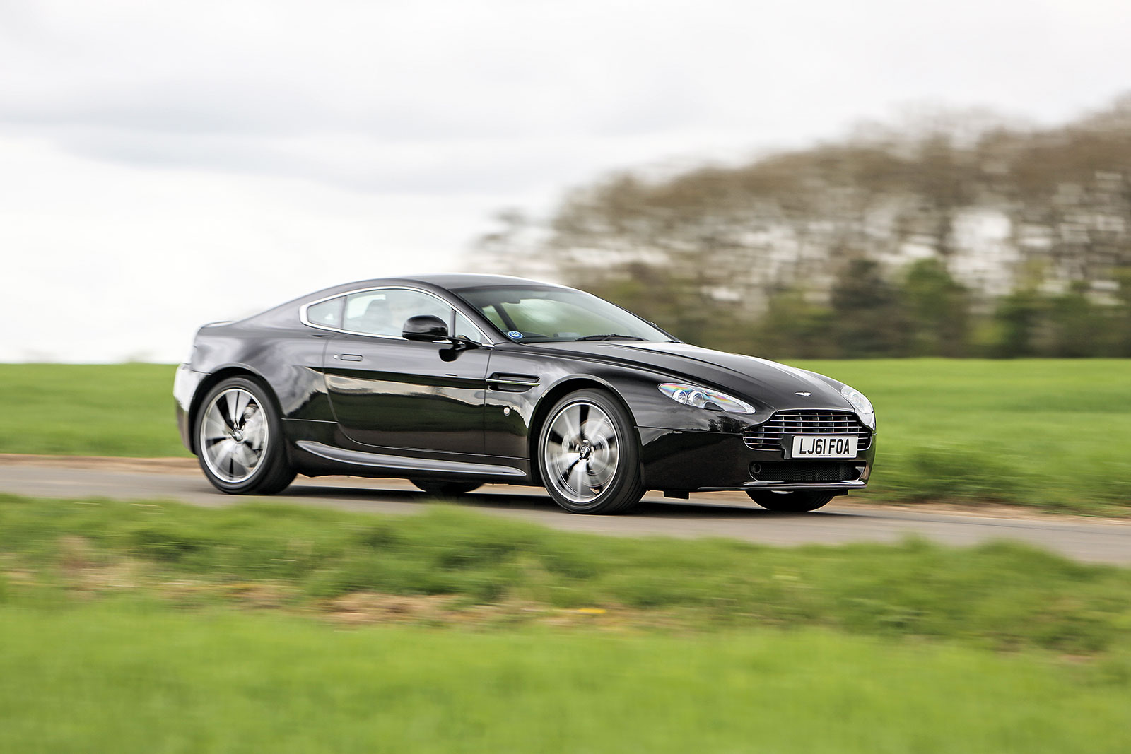 Aston Martin Vantage