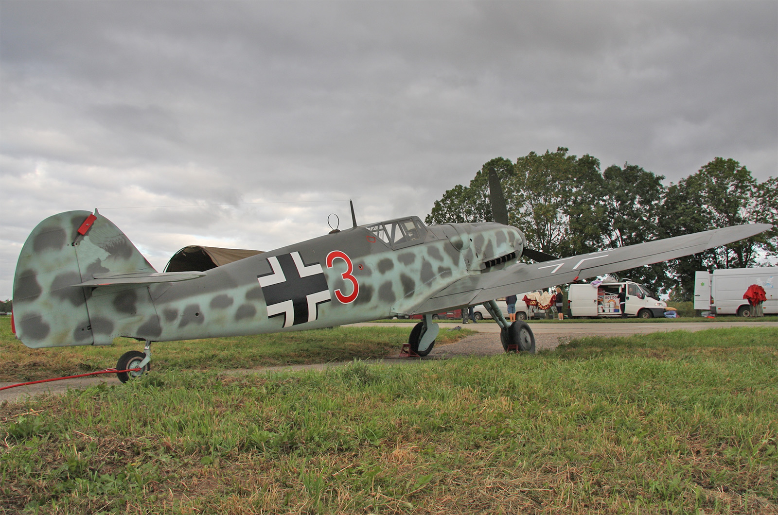  Bf 109G versus Spitfire Mk IX