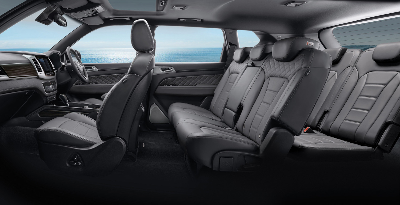 Ssangyong Rexton interior