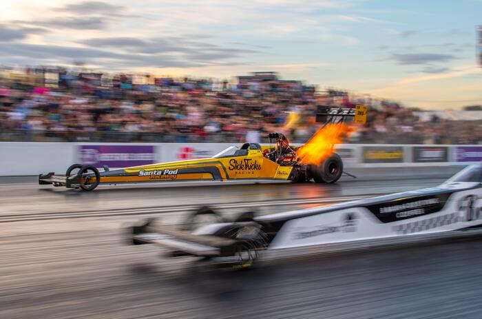 1.ModernDragsters