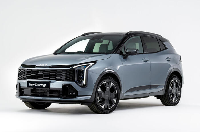 2025 Kia Sportage facelift front quarter static