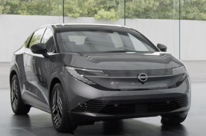 2025 Nissan Leaf in grey