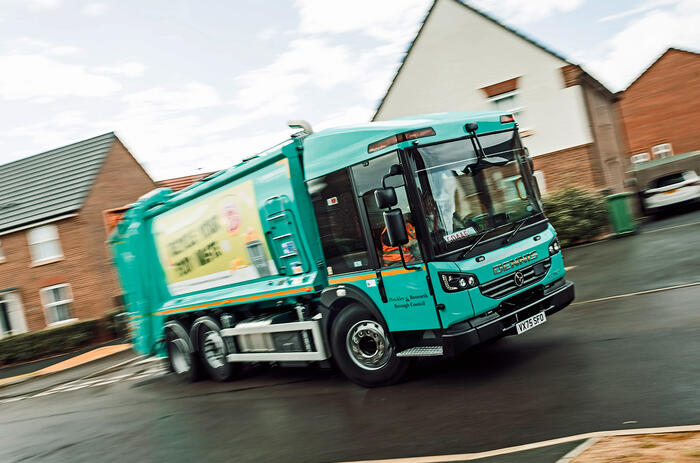 6 Dennis Bin Lorry Factory Feature 2025   ME 67