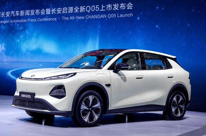 Changan E06 front quarter Guangzhou motor show