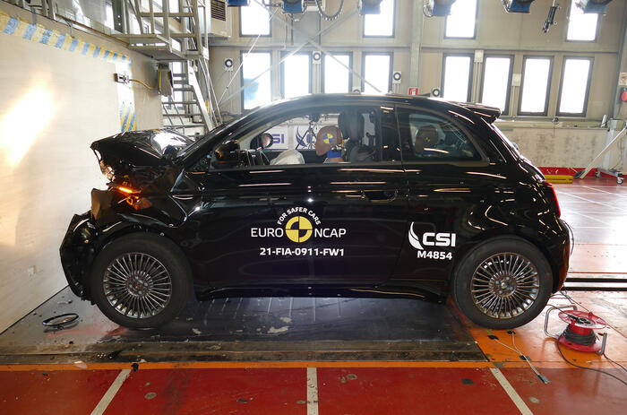 fiat crash sidey