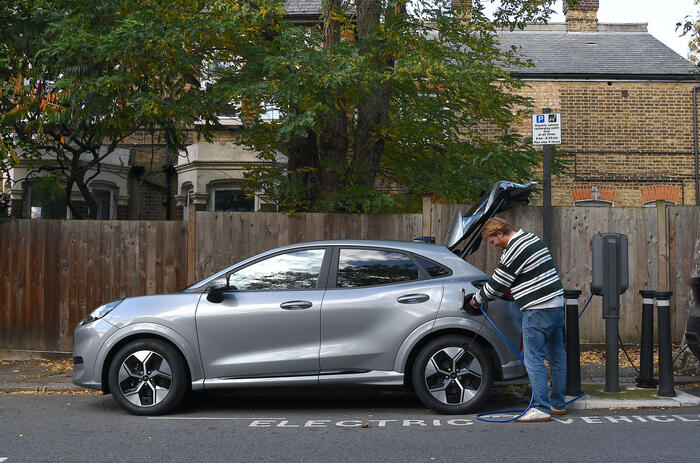 Ford Puma Gen E public charging