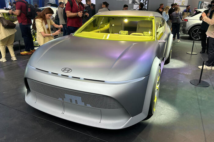 Hyundai Concept Three Munich front quarter