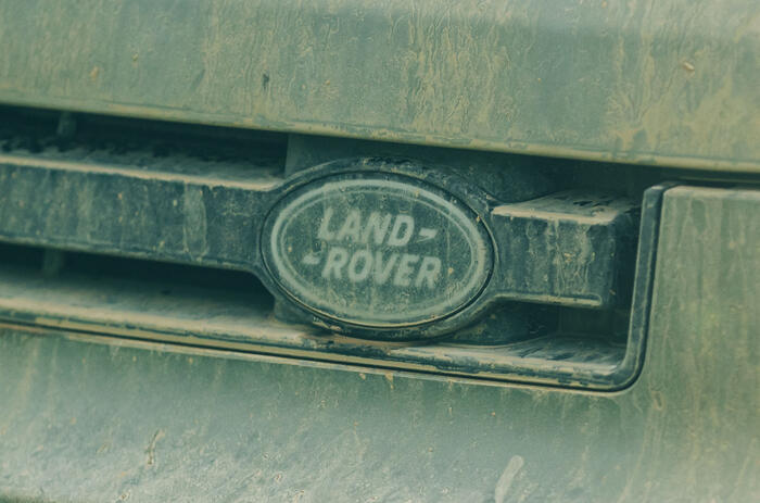 land rover badge
