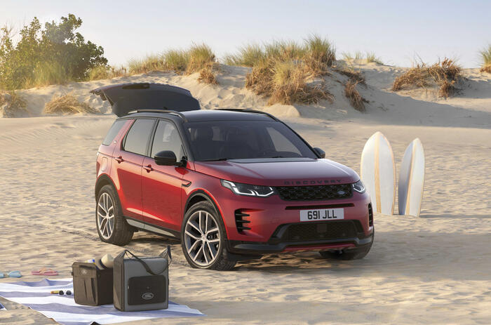 Land Rover Discovery Sport 2026 update front 3:4