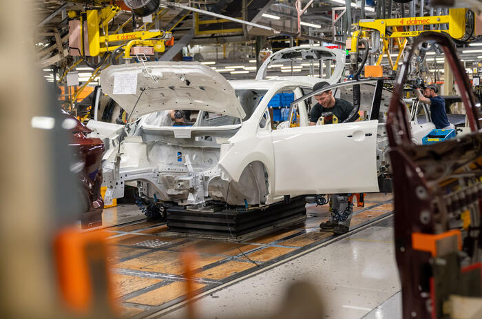 nissan sunderland plant trim and chassis line one qq