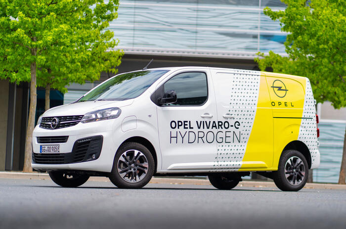 Opel Vivaro e hydrogen front quarter