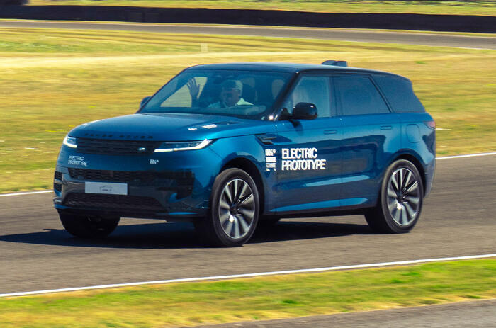 Range Rover Sport Electric prototype 011