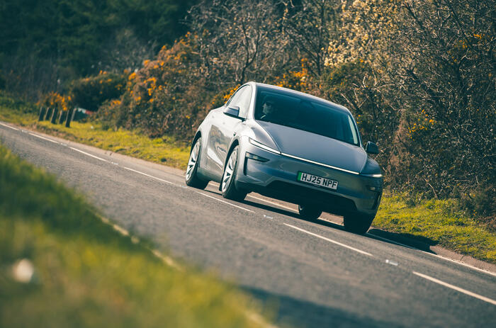 tesla model y lt 2026 jh 35