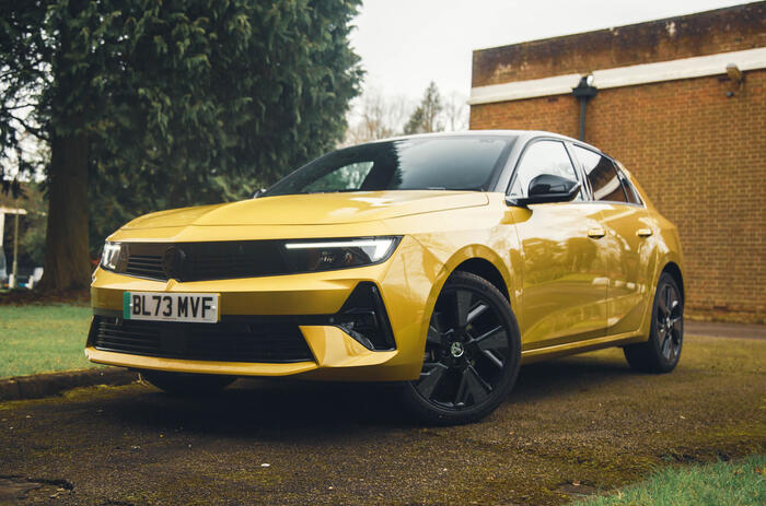 Vauxhall Astra Electric front quarter