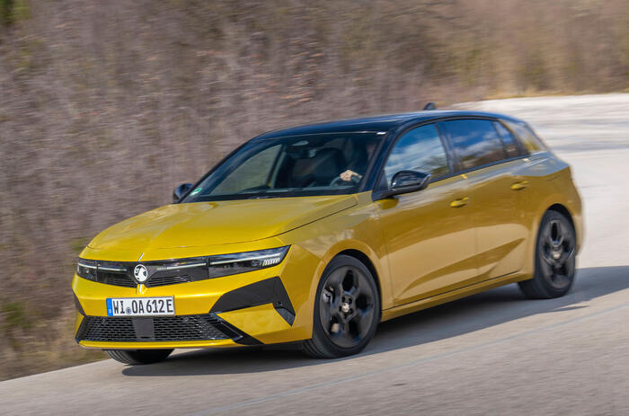Vauxhall Astra review 2026 068