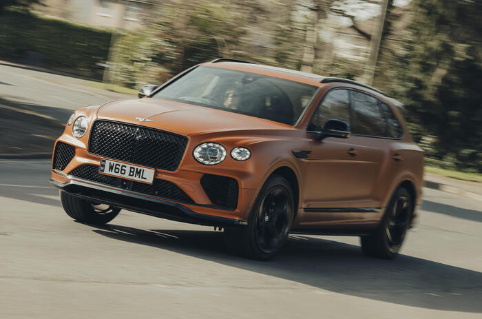 Bentley Bentayga front cornering