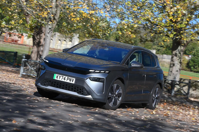 Skoda Elroq front quarter tracking